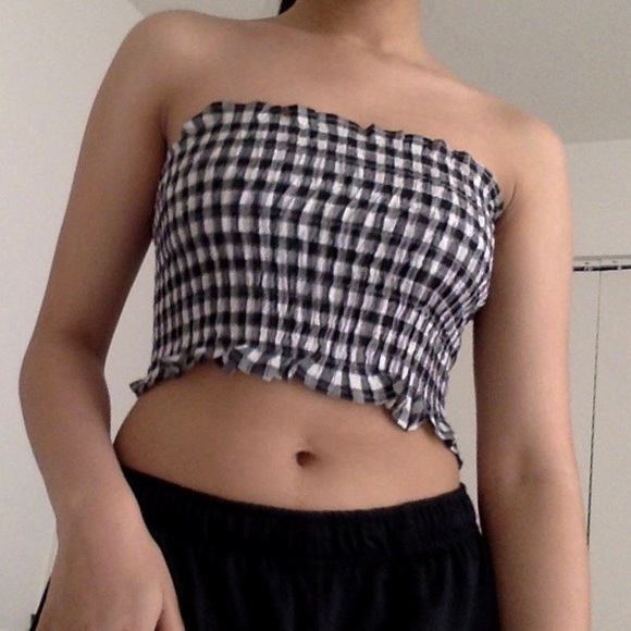 Brandy Melville Tops - TUBE TOP
